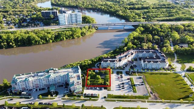 2393 Main ST  Winnipeg, MB R2V 4T6