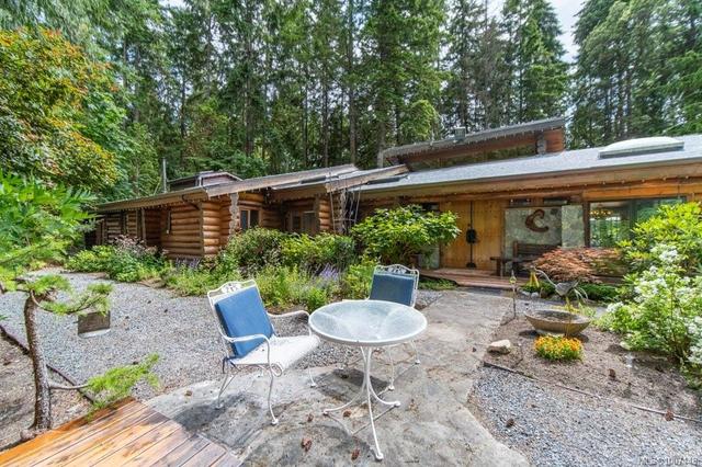 3272 Roper Rd Nanaimo, BC V9G 1C4