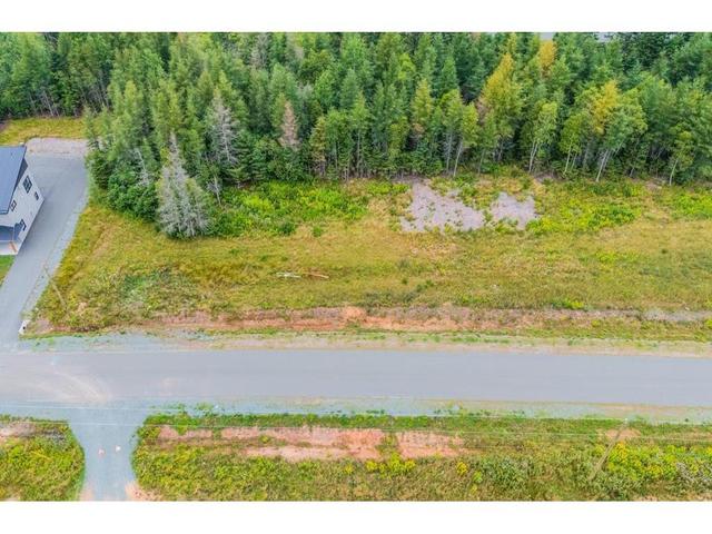 44 Runway Court  Valley, NS B2N 6L3