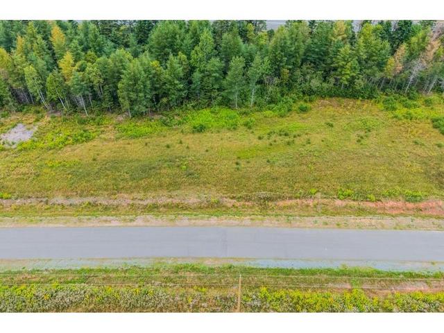 50 Runway Court  Valley, NS B2N 6L3