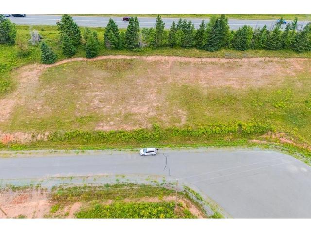 54 Runway Court  Valley, NS B2N 6L3