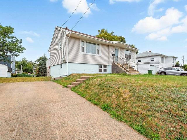 81 Adelaide Avenue  Fairview, NS B3N 2N9