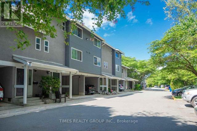 3472 COPELAND AVENUE  Vancouver, BC V5S 4B6