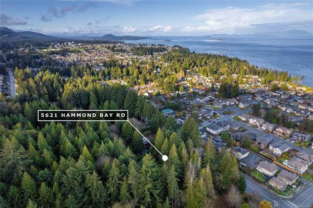 5621 Hammond Bay Rd Nanaimo, BC V9T 5N2