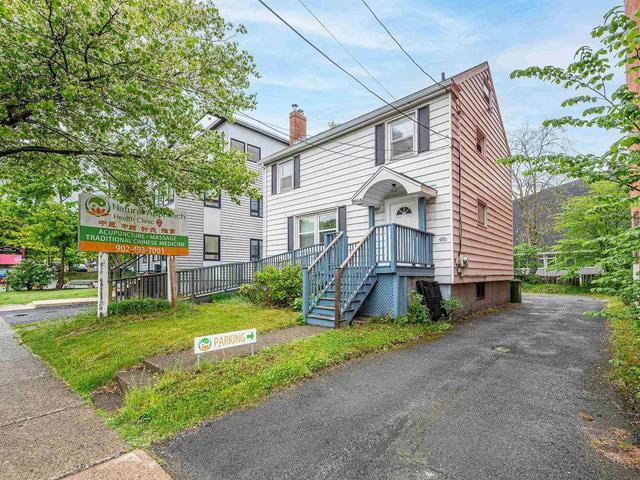 2655 Joseph Howe Drive  Halifax, NS B3L 4G5