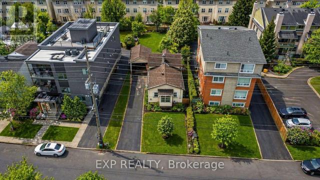 280 PRESLAND ROAD  Ottawa, ON K1K 2B8