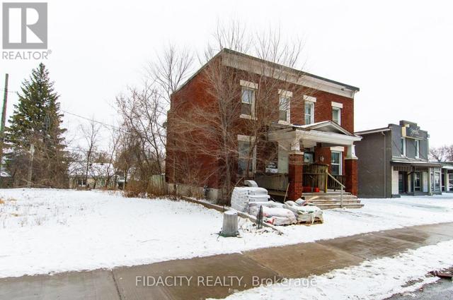 87 RICHMOND ROAD  Ottawa, ON K1Z 6V8