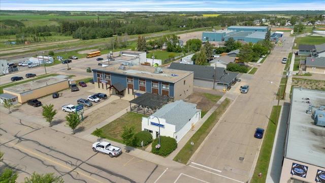 5002 50 Avenue Gibbons, AB T0A 1N0