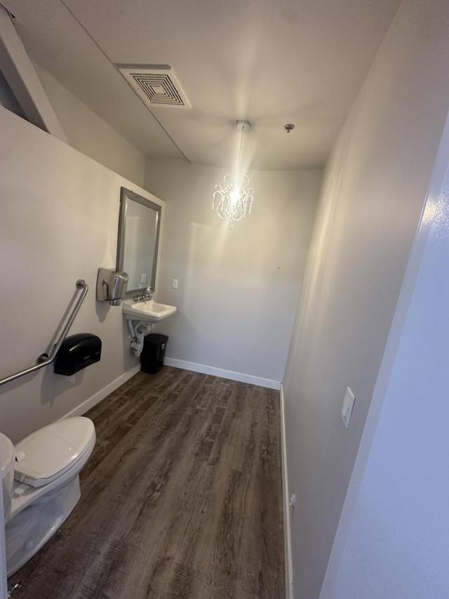 2439 90B Street  Edmonton, AB T6X 1V8
