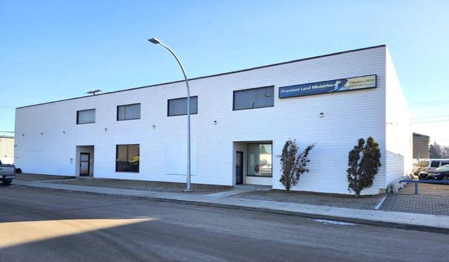 12145 67 Street  Edmonton, AB T5B 1M6