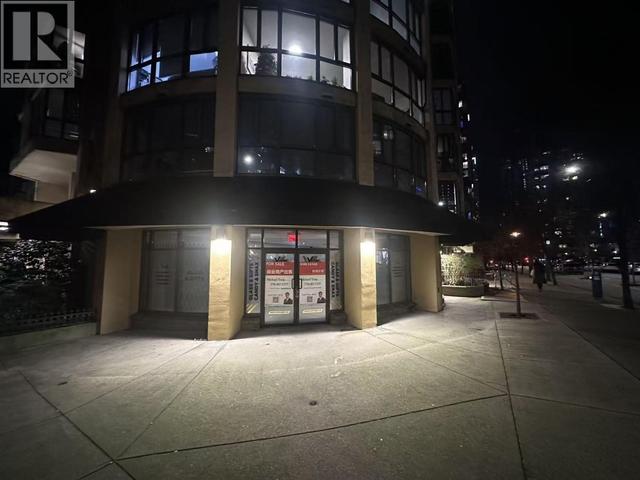 1108 RICHARDS STREET  Vancouver, BC V6B 3E6