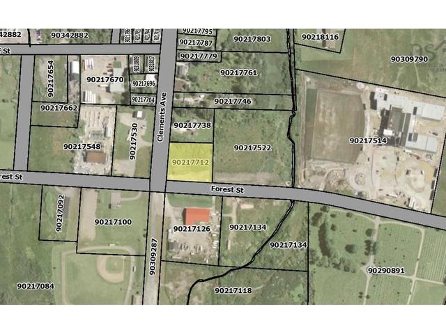 Lot Clements Avenue  Yarmouth, NS B5A 2L6