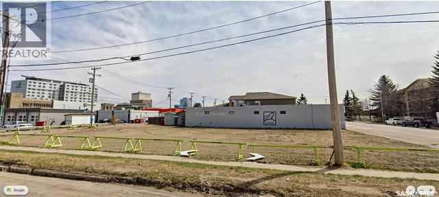 117 23rd STREET W  Saskatoon, SK S7L 0Y8