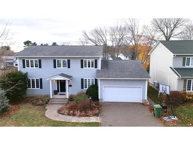 131 Wiggins DR  Fredericton, NB E3A 5N7