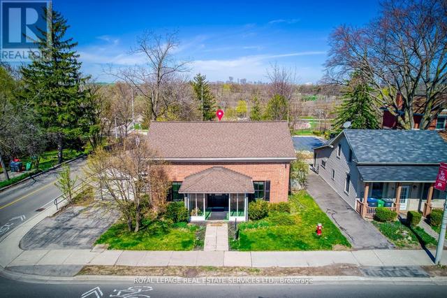 317 QUEEN STREET S  Mississauga, ON L5M 1M3