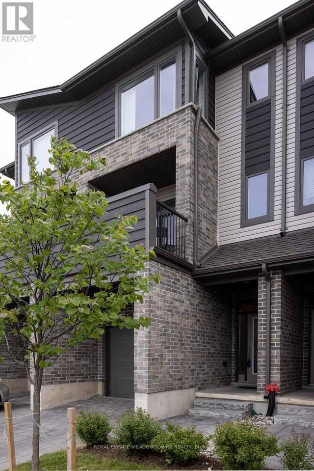 2144 MEADOWGATE BOULEVARD S  London South, ON N6M 0H5
