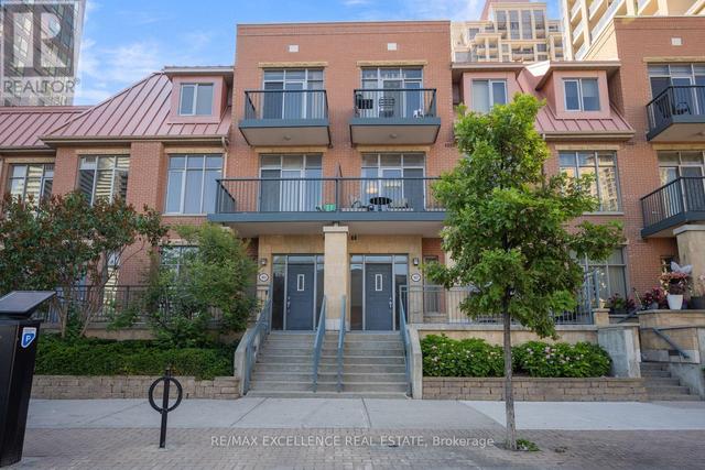 GV202 - 320 CITY  CENTRE DRIVE  Mississauga, ON L5B 4P8