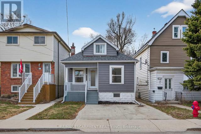 8 EAST 23RD STREET  Hamilton, ON L8V 2W6
