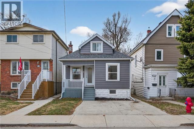 8 EAST 23RD Street  Hamilton, ON L8V 2W6