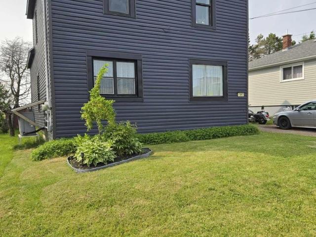7 Foundry Street  Amherst, NS B4H 1A1
