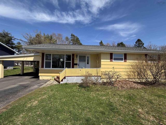 43 Maple Boulevard  Bible Hill, NS B2N 4N4