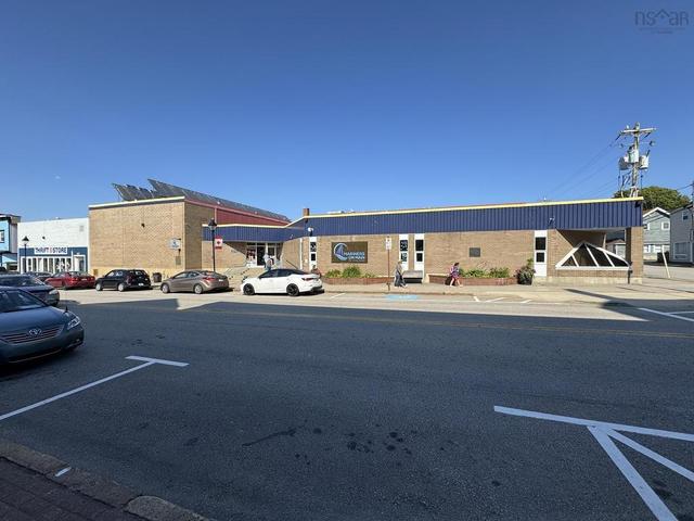 275 Main Street  Yarmouth, NS B5A 1E3