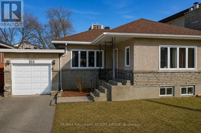 211 COLUMBUS AVENUE  Ottawa, ON K1K 1P7