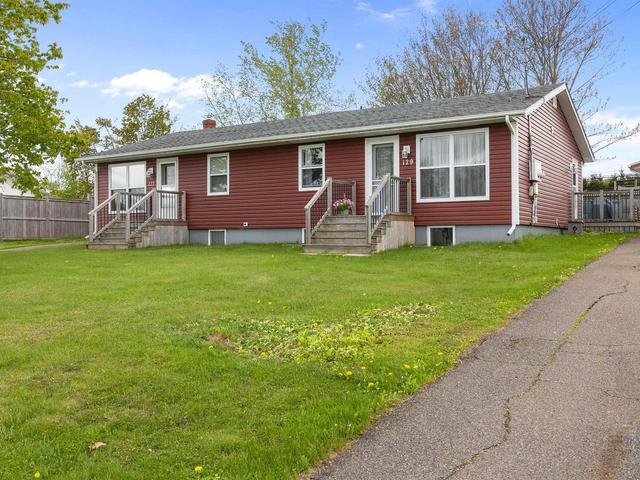 127-129 HEATHER Avenue  Charlottetown, PE C1A 6Z3