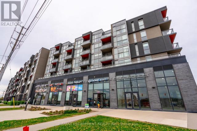 B418 - 5240 DUNDAS STREET  Burlington, ON L7L 0J6