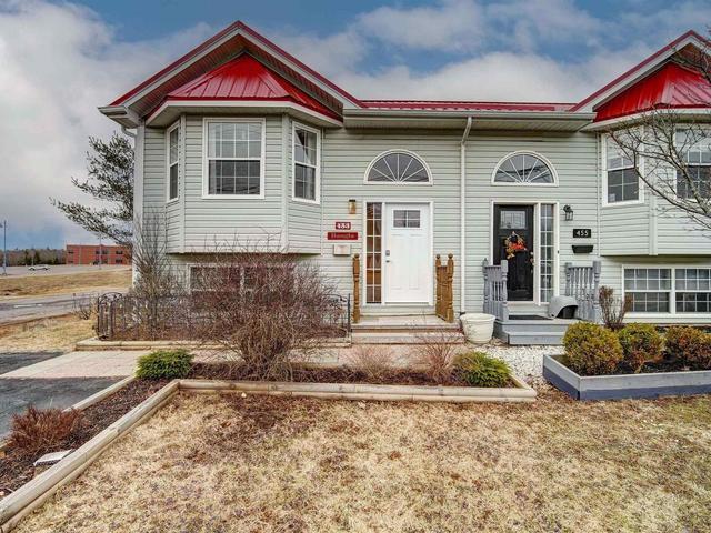 453 Young Street  Truro, NS B2N 3Y8