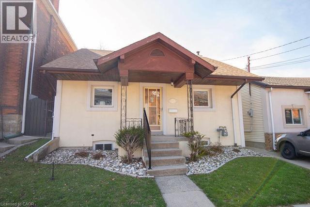 91 PEARL Street N  Hamilton, ON L8R 2Z2