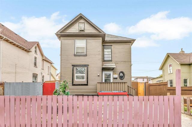 590 Spence Street  Winnipeg, MB R3B 2S1
