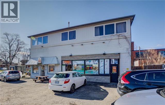 150 VICTORIA Street N  Kitchener, ON N2H 5C6