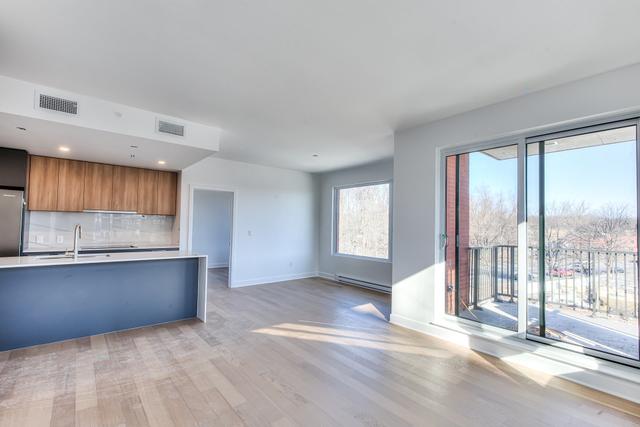 114-425 Boul. des Anciens-Combattants Sainte-Anne-De-Bellevue, QC H9X 0B9