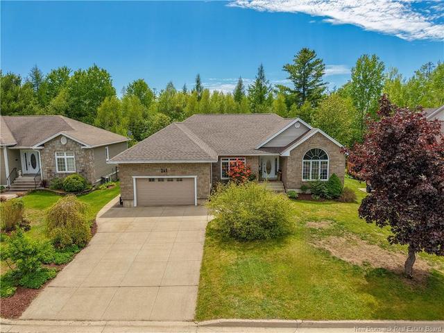 241 Summerhill ROW  Fredericton, NB E3G 0C5