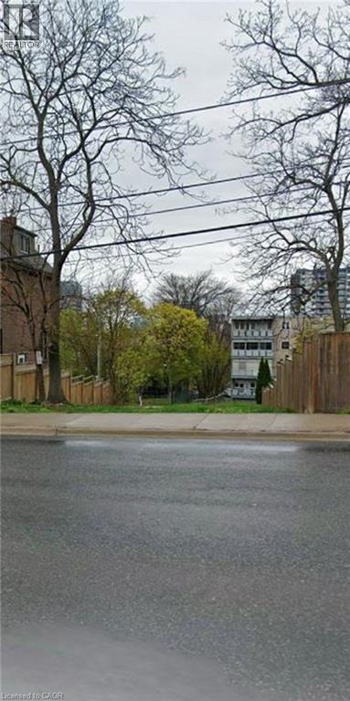 84 ST. JOSEPH'S Drive  Hamilton, ON L8N 2E7