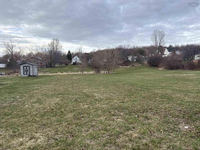 45 Oak Street  Trenton, NS B0K 1X0