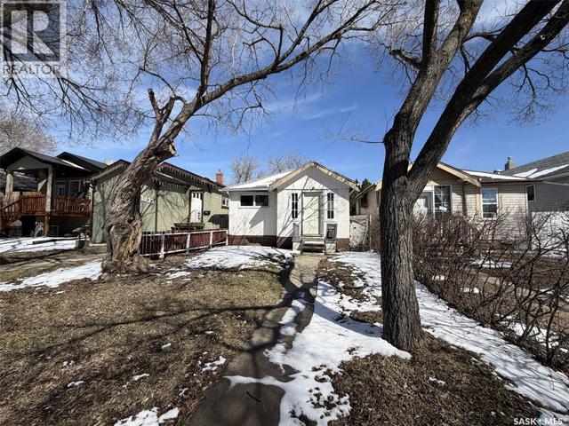1037 Broder STREET  Regina, SK S4N 3P8