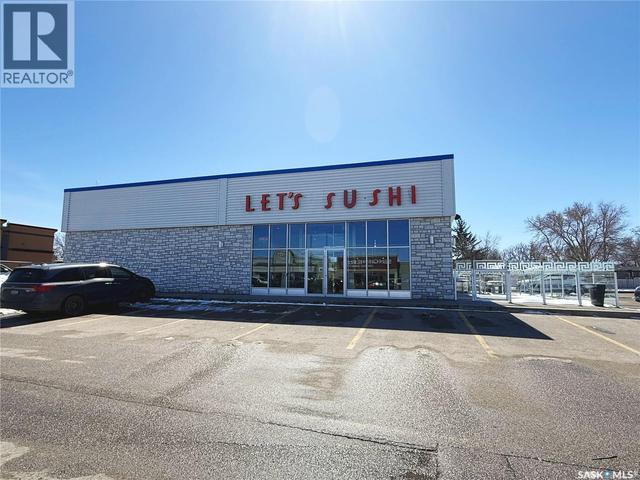 5885 Rochdale BOULEVARD  Regina, SK S4X 2P9