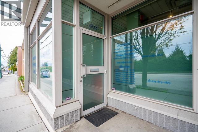 4828 FRASER STREET  Vancouver, BC V5V 4H4