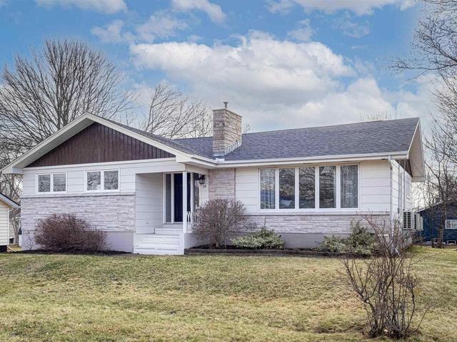16 Donwood Drive  Charlottetown, PE C1A 5L2
