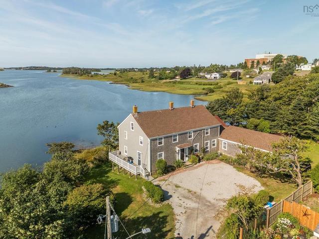 4 Market Street  Yarmouth, NS B5A 4R5