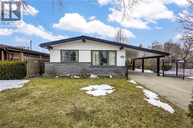 85 RANCHDALE Drive  Hamilton, ON L8V 2L9