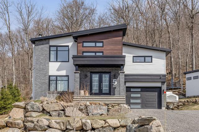 5 Ch. des Bolets  Stoneham-Et-Tewkesbury, QC G3C 2Z3