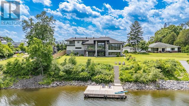 1981 PRINCE OF WALES DRIVE  Ottawa, ON K2C 3J7