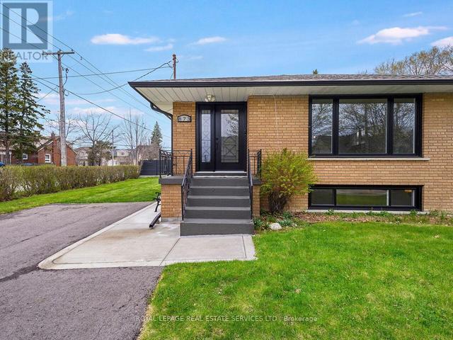 873 SIXTH STREET  Mississauga, ON L5E 1N5