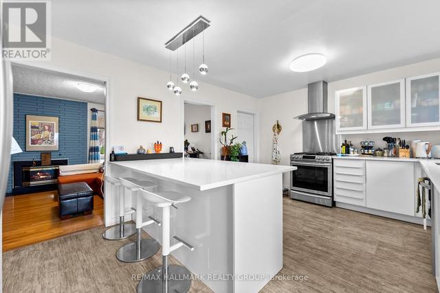 1318 AVENUE Q  Ottawa, ON K1G 0B6