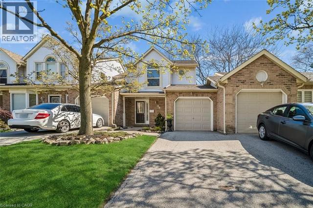 5255 LAKESHORE Road Unit# 30  Burlington, ON L7L 5X8