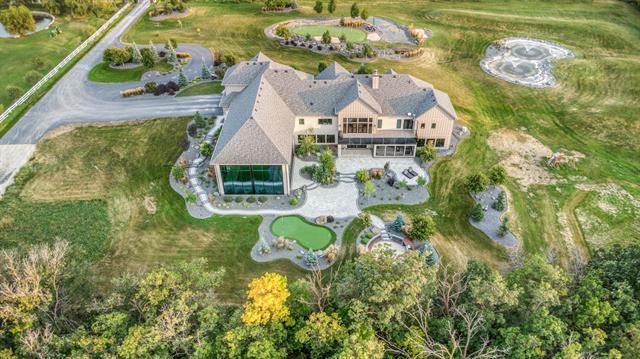 815 Fraser RD  Winnipeg, MB R2N 4B5