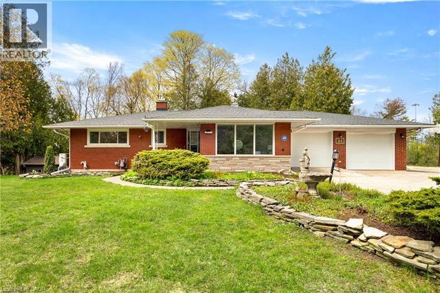 24 GRAND HILL Drive  Kitchener, ON N2P 2E4